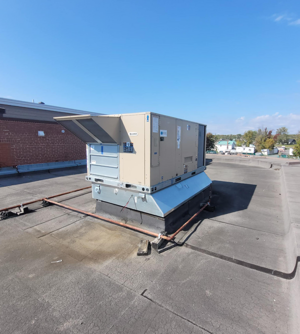 Unité chauffage et climatisation de toit commercial